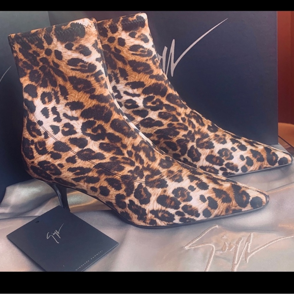 Giuseppe Zanotti Booties⭐️Brand New in Box